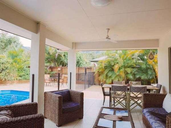 5 Chandra Close, Redlynch - Thumbnail 2