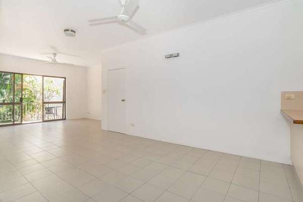 4/21-31 Poinciana Street, Holloways Beach - Thumbnail 4
