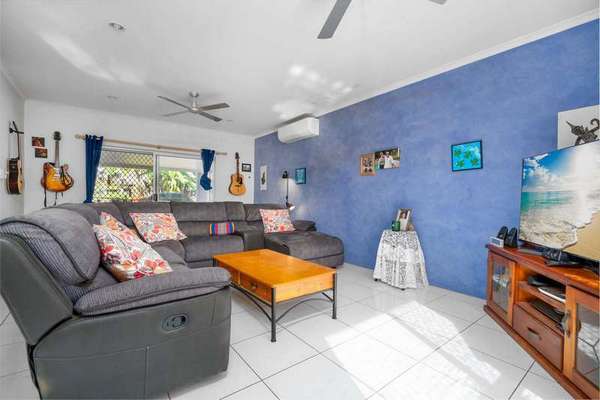 13 Ethel Close, Redlynch - Thumbnail 4