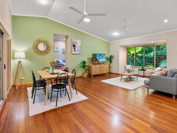 17-19 Frond close, Redlynch - Thumbnail 4