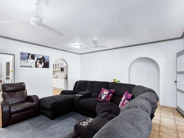 65 Hobson Drive, Brinsmead - Thumbnail 3
