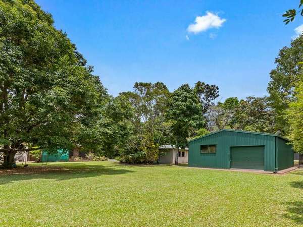 64-68 Arthur Lyons drive, Redlynch - Thumbnail 2