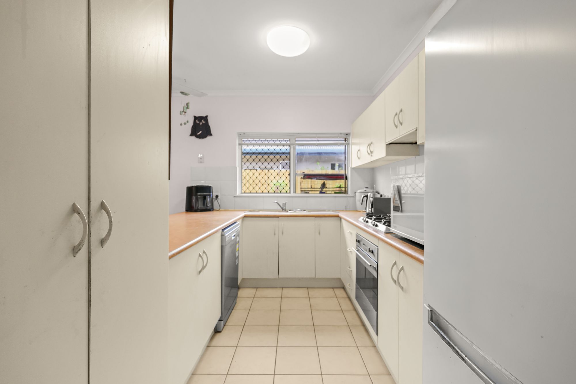 22 Opaline Close, Brinsmead - Thumbnail 3