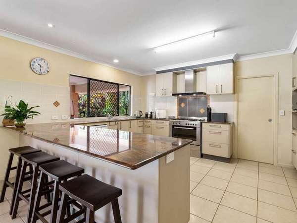 14-16 Watervale Close, Redlynch - Thumbnail 2