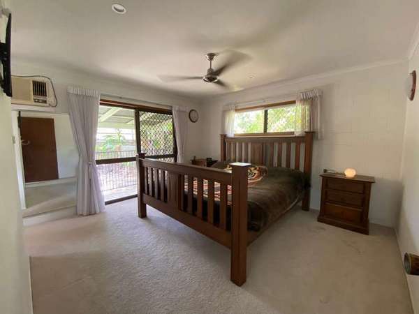 2 Cantal close, Smithfield - Thumbnail 6