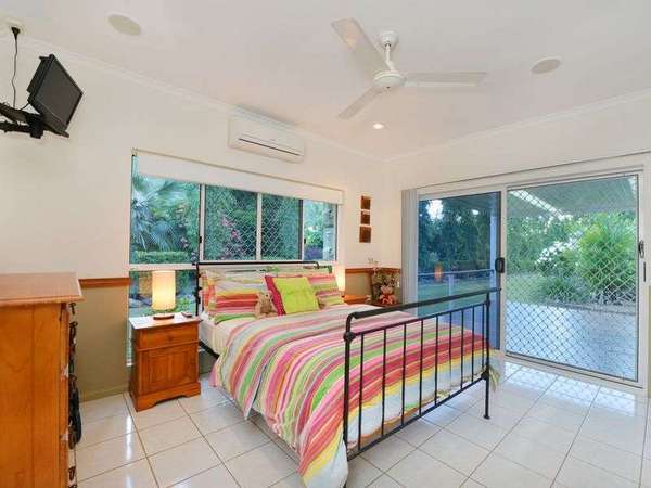 9-11 Soderberg Close, Redlynch - Thumbnail 5