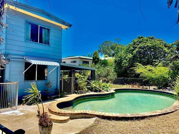 82 Bay Road, Coconuts - Thumbnail 2