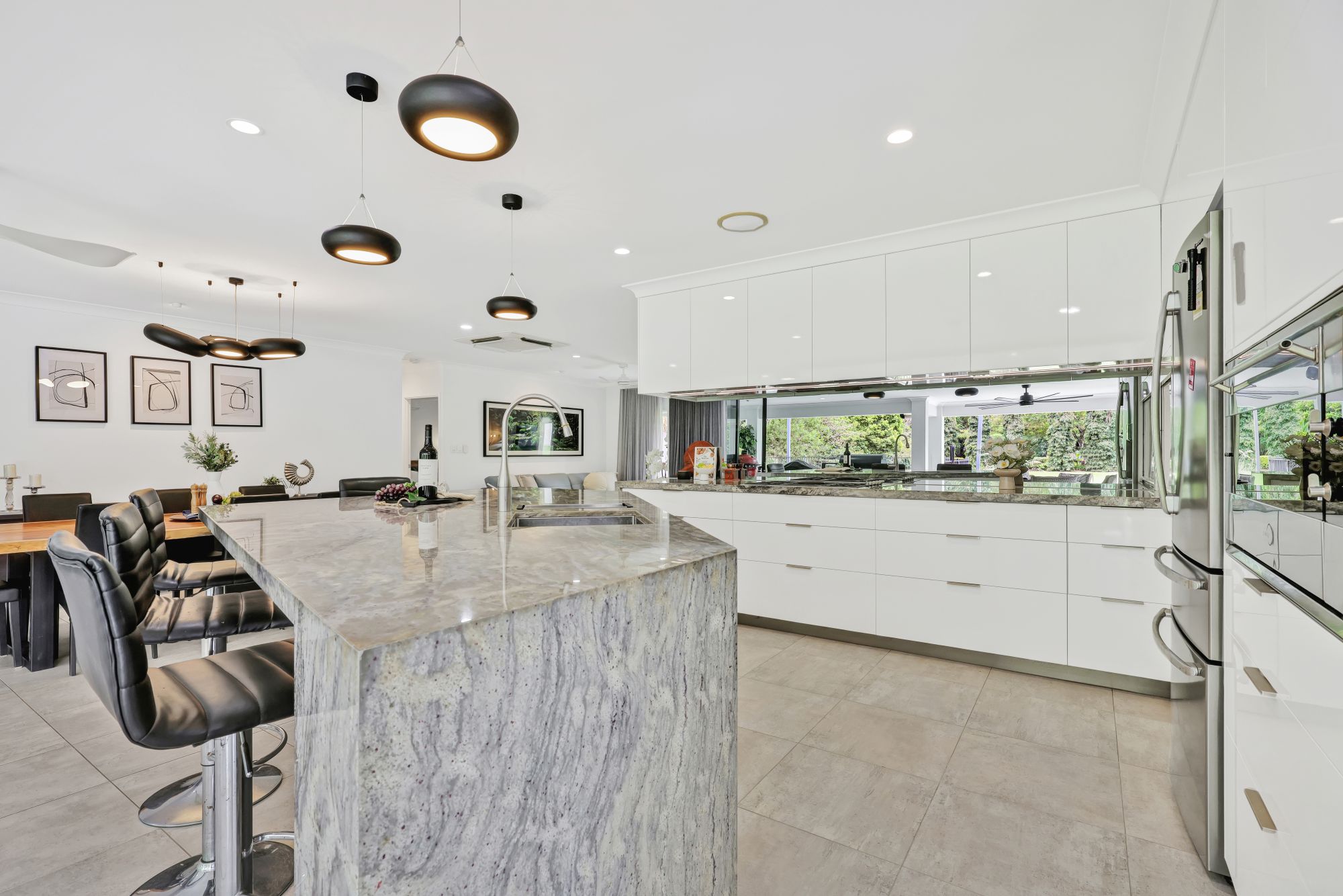 56-58 The Rocks Rd, Redlynch - Thumbnail 4