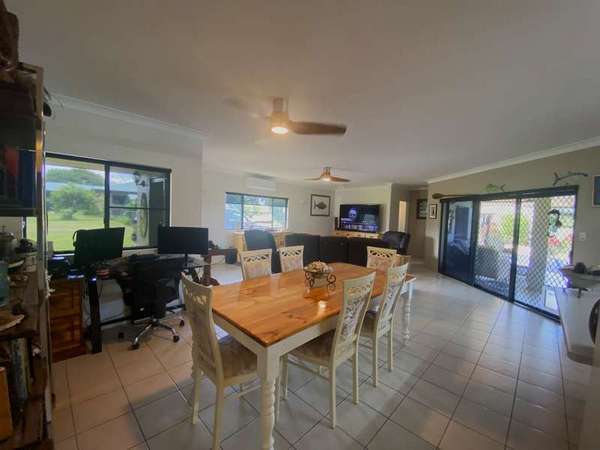 11 Daniel Close, Etty Bay - Thumbnail 3