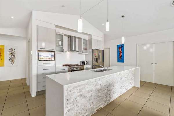 30-32 Kippin Close, Redlynch - Thumbnail 6
