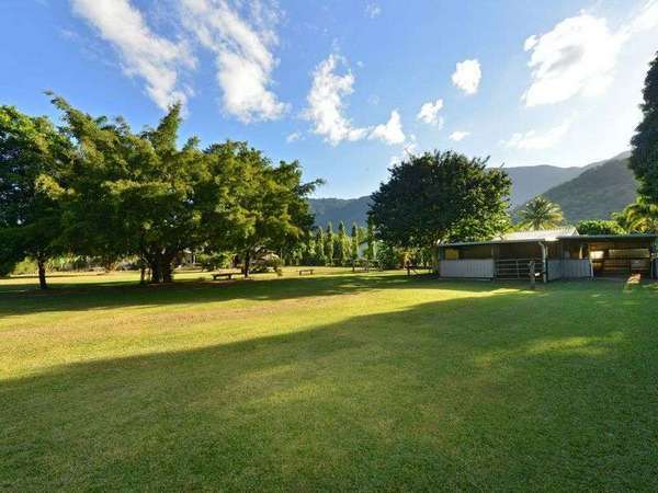 9-11 Soderberg Close, Redlynch - Thumbnail 2