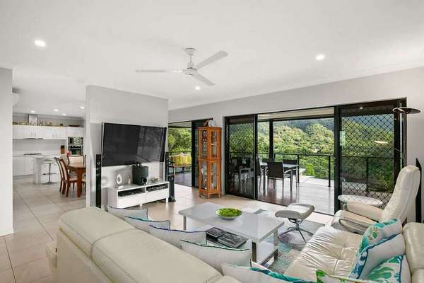 12 Stapleton close, Redlynch - Thumbnail 3