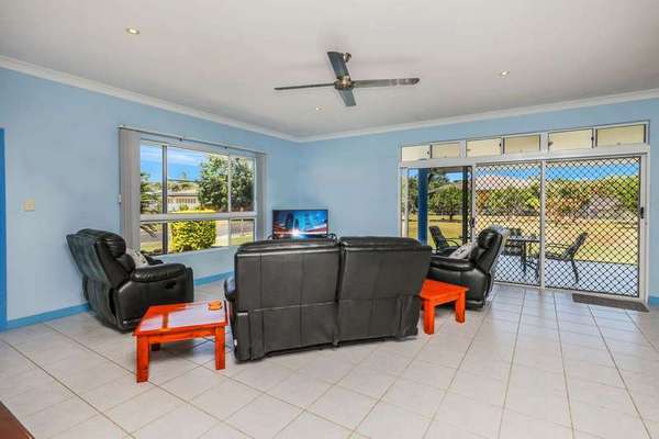 16 Olive Crescent, Kurrimine Beach - Thumbnail 5