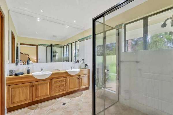 10 Rhapis Court, Whitfield - Thumbnail 7