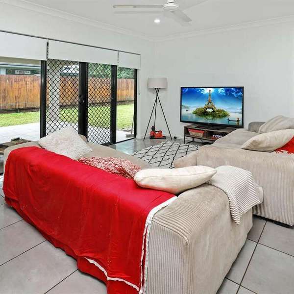 10 Perserverance street, Redlynch - Thumbnail 2