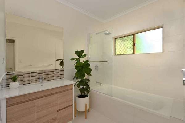 3 Raffia Court, Redlynch - Thumbnail 6