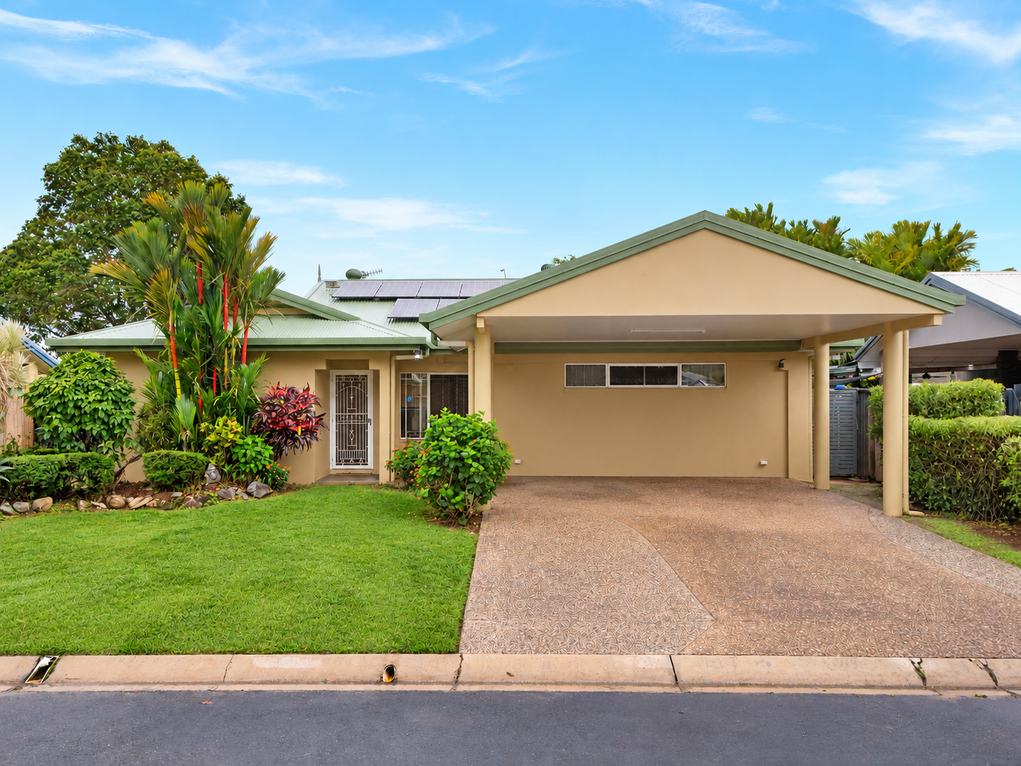 20 Colonial Close, Redlynch - Image 1