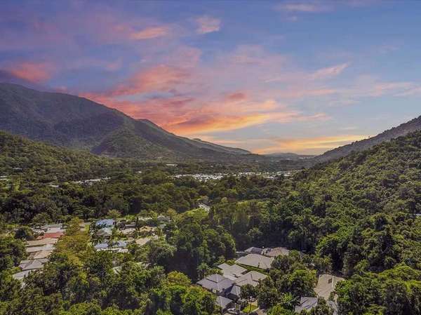 12 Stapleton close, Redlynch - Thumbnail 2