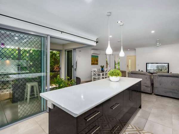1/19 Tyson Place, Redlynch - Thumbnail 8