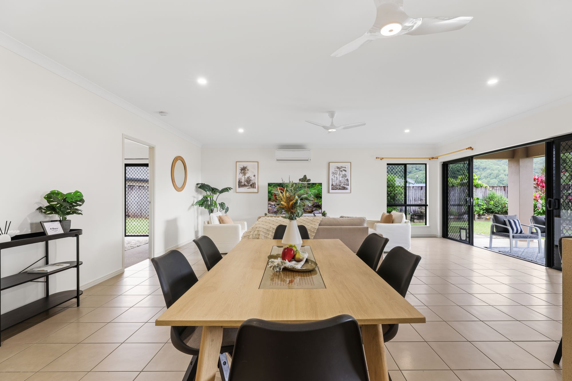 12-14 Willoughby Close, Redlynch - Thumbnail 7