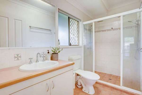 15 Village Terrace, Redlynch - Thumbnail 8