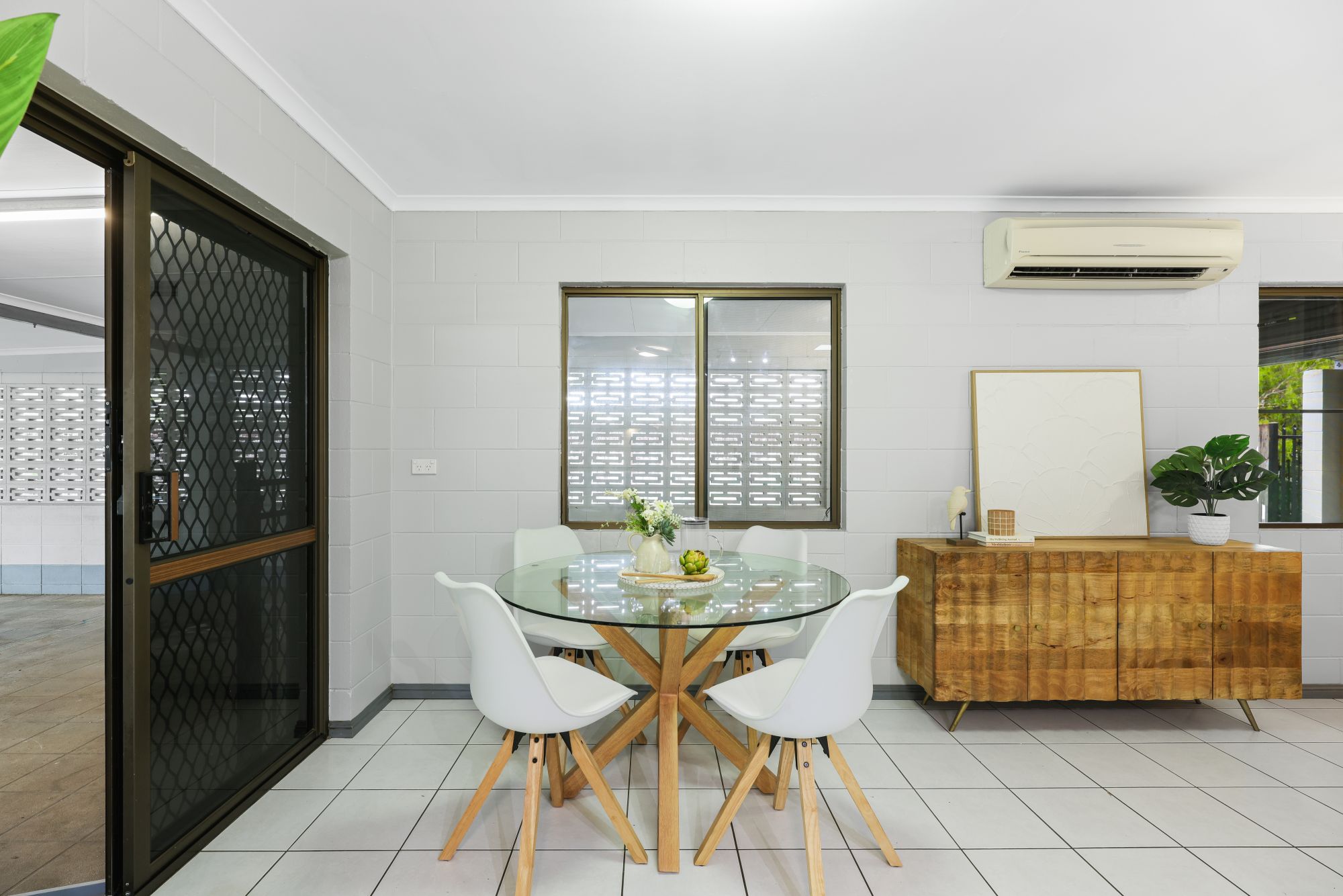 13 Lennon Street, Westcourt - Thumbnail 6