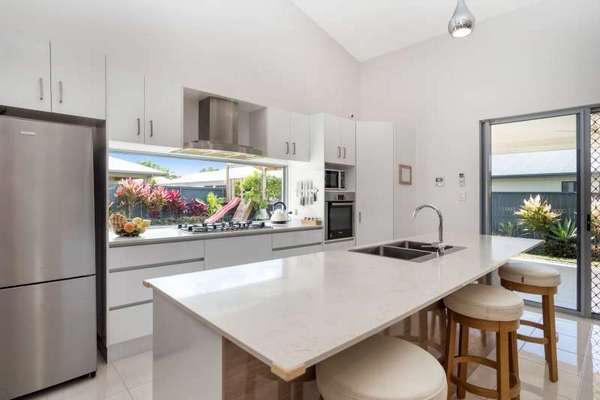 162 Roberts Drive, Trinity Beach - Thumbnail 3