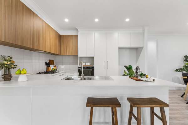 4-6 Willoughby Close, Redlynch - Thumbnail 2