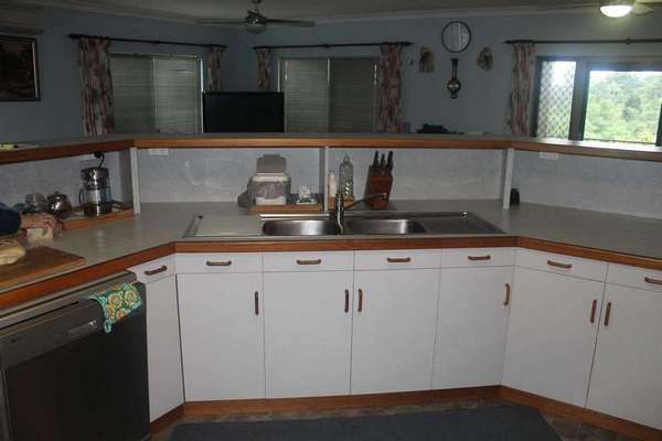 1249 Palmerston Highway, Coorumba - Thumbnail 3