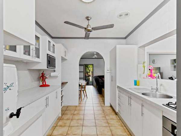65 Hobson Drive, Brinsmead - Thumbnail 5