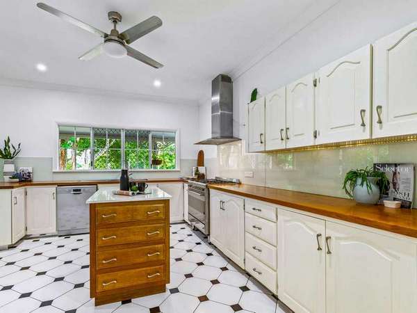 71-73 Arthur Lyons Drive, Redlynch - Thumbnail 7