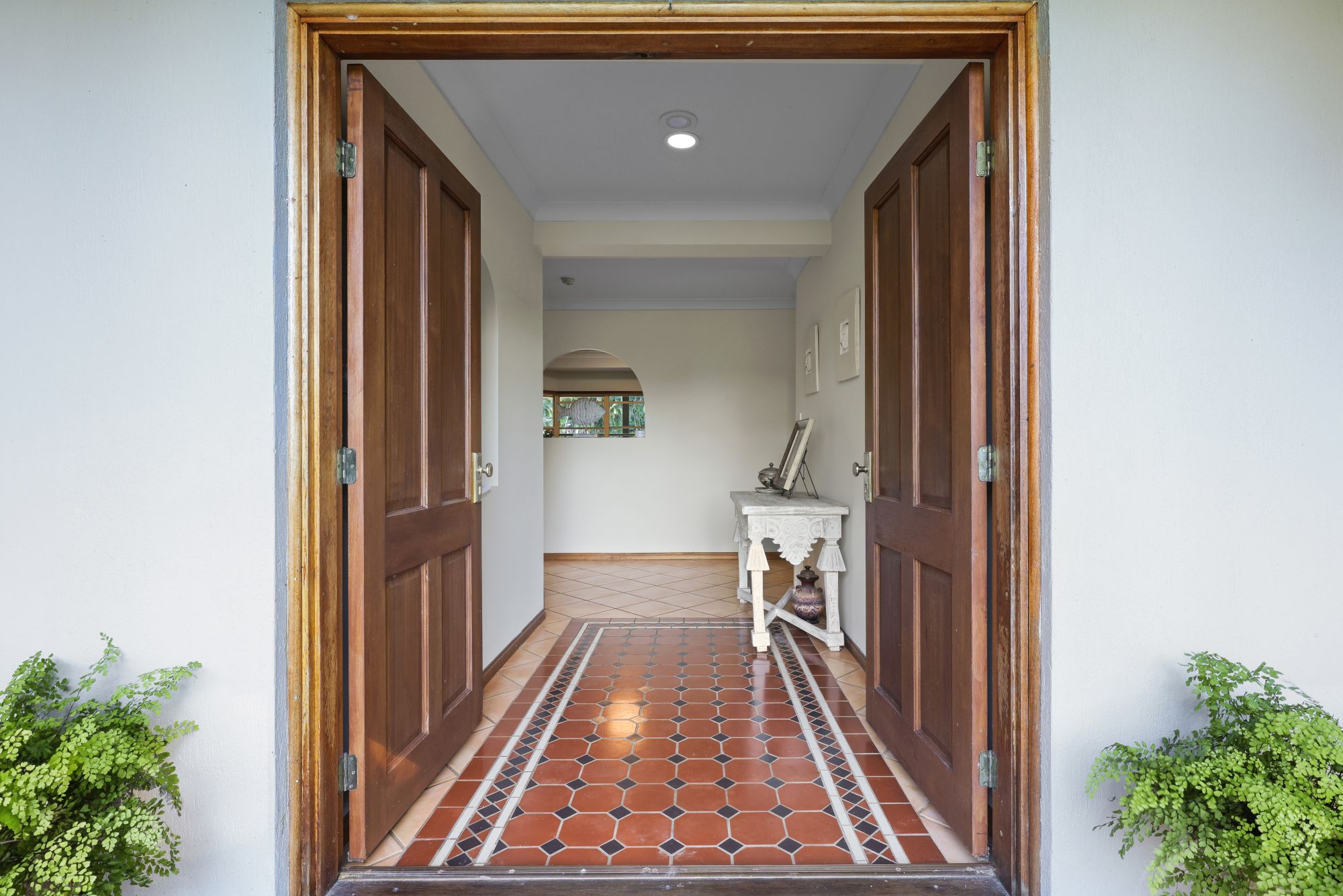 2-4 The Rocks Road, Redlynch - Thumbnail 3