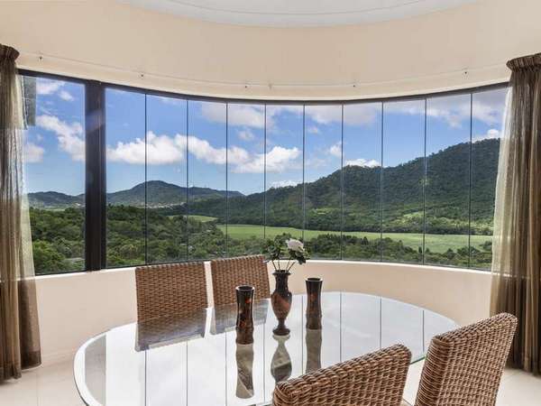 25-27 Mount William close, Redlynch - Thumbnail 2