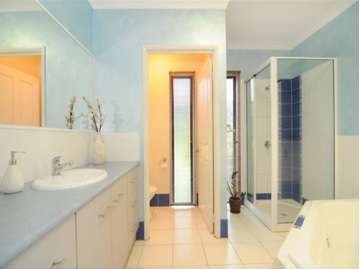 37-39 Runnymede Avenue, Redlynch - Thumbnail 4
