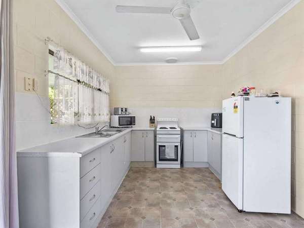 53 Impey Steet, Caravonica - Thumbnail 2