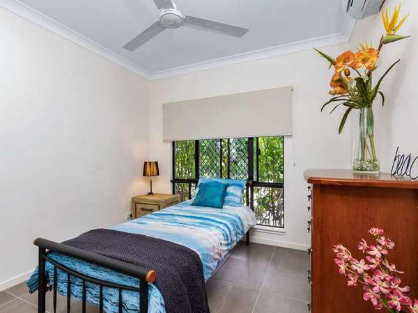 1 Midship Street, Trinity Beach - Thumbnail 8