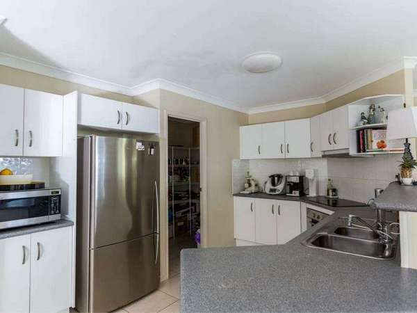 32 John Malcolm Street, Redlynch - Thumbnail 5
