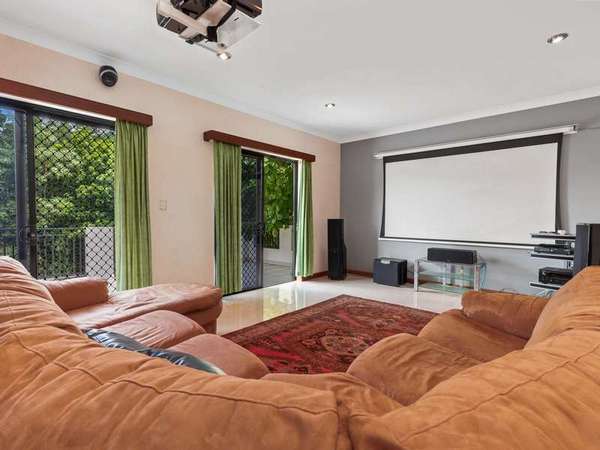 25-27 Mount William close, Redlynch - Thumbnail 7