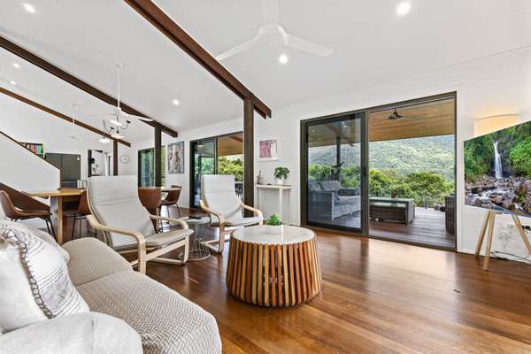 14-16 Esterina Close, Redlynch - Thumbnail 7