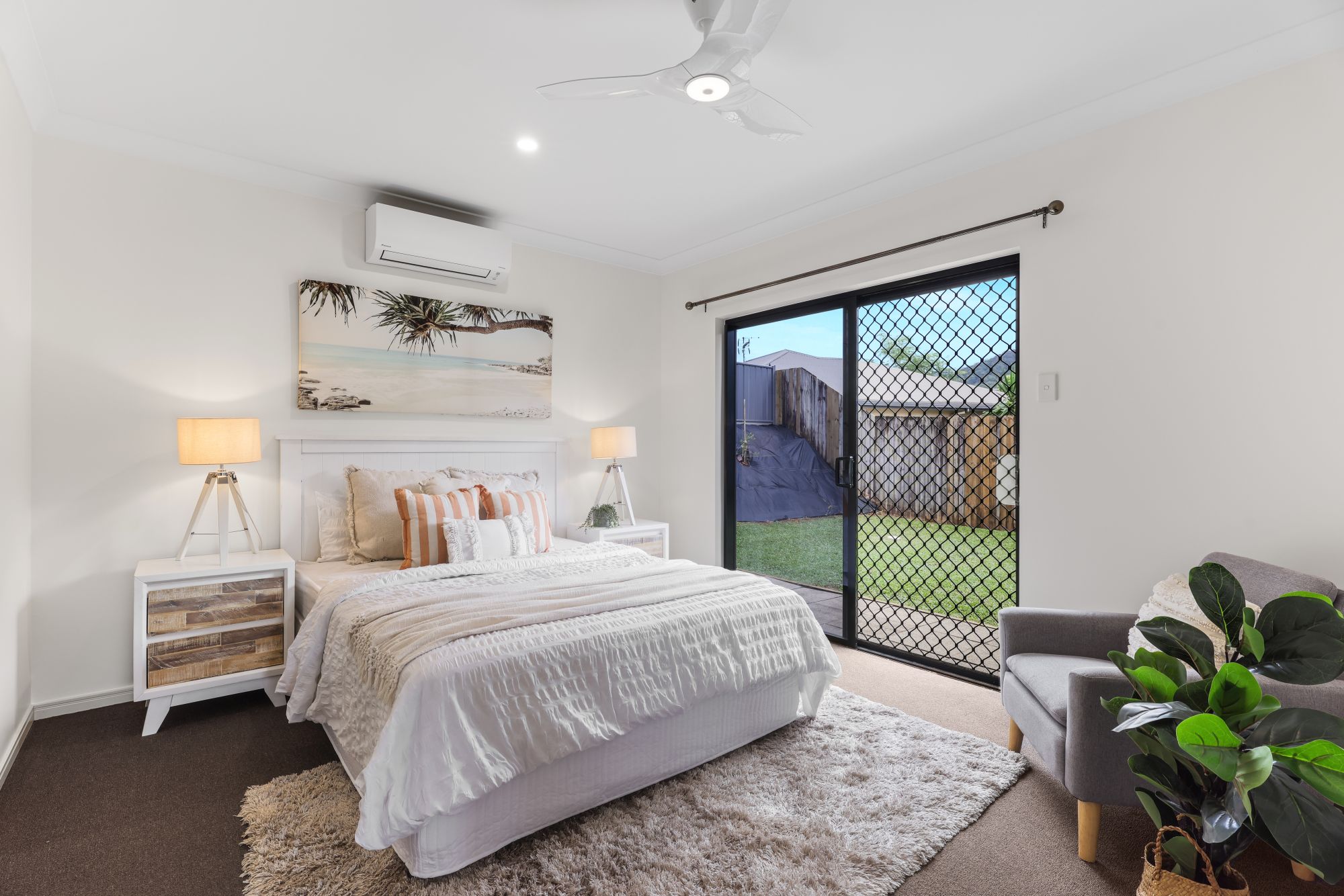 12-14 Willoughby Close, Redlynch - Thumbnail 8