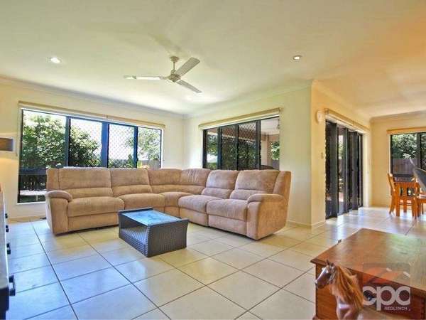 31 Willoughby Close, Redlynch - Thumbnail 4