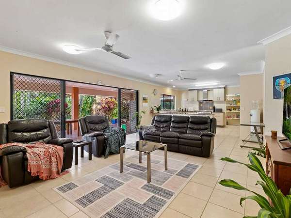 14-16 Watervale Close, Redlynch - Thumbnail 3