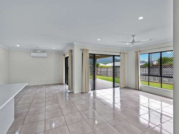 39 Perserverance street, Redlynch - Thumbnail 2