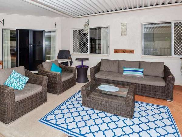 6 Caneland Court, Redlynch - Thumbnail 5