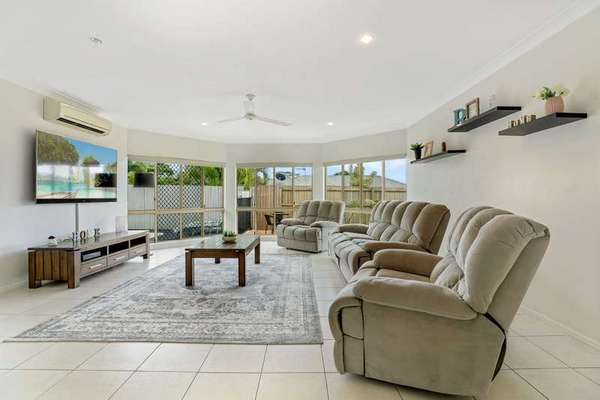 6 Ellestree Close, Redlynch - Thumbnail 8