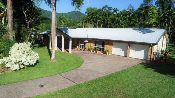 18-20 Soderberg close, Redlynch - Thumbnail 2