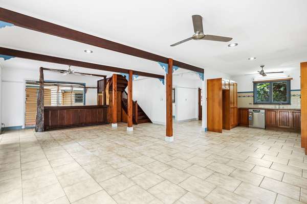6 Lomatia Close, Redlynch - Thumbnail 4