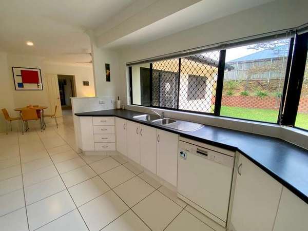 6 Kerlin Close, Redlynch - Thumbnail 7