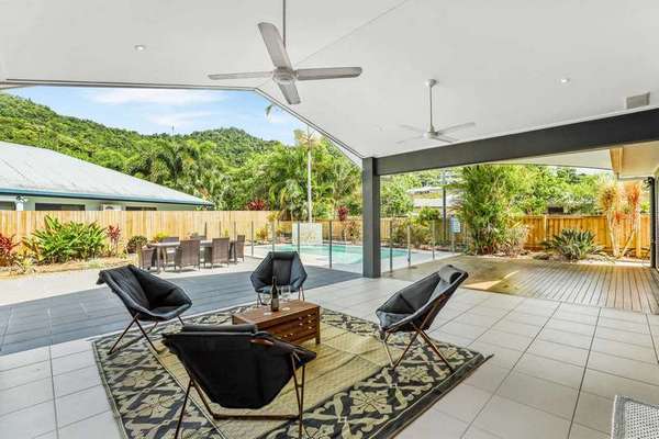 30-32 Kippin Close, Redlynch - Thumbnail 4
