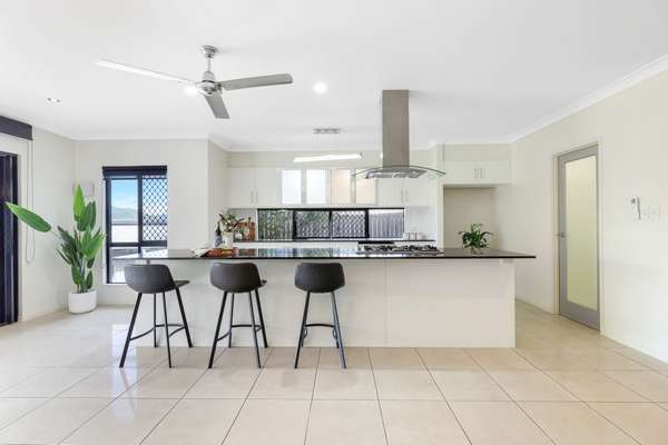15 Buckinghamia Close, Redlynch - Thumbnail 5
